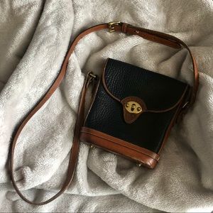 **VINTAGE** Authentic Dooney & Bourke crossbody